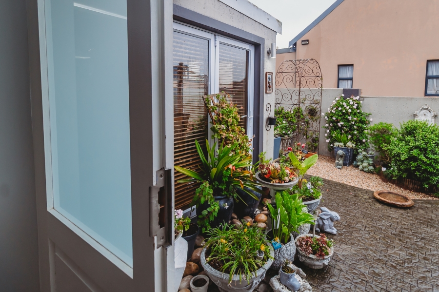 3 Bedroom Property for Sale in Kraaibosch Country Estate Western Cape